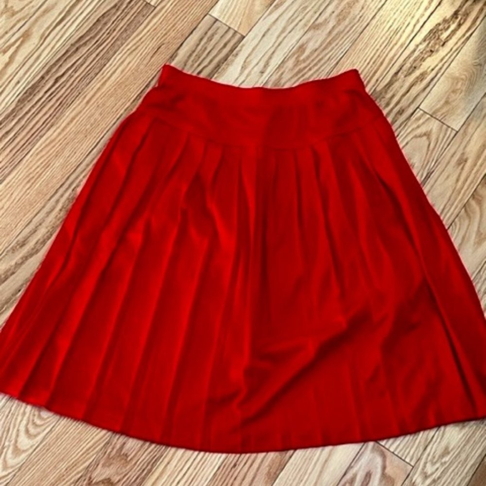 Red Pleated Skirt Size Medium